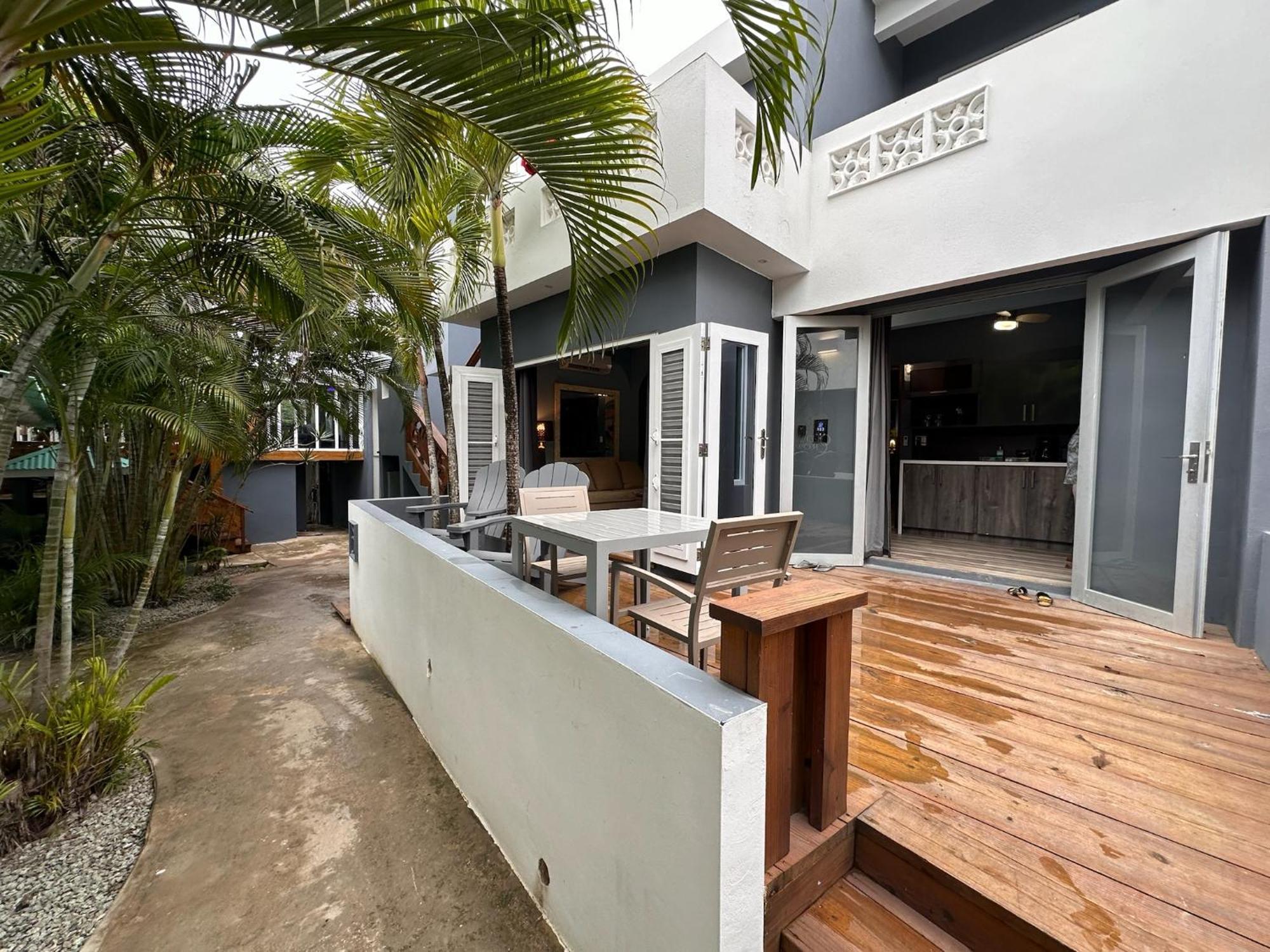 Old Crow Hotel And Suites Vieques Exterior foto